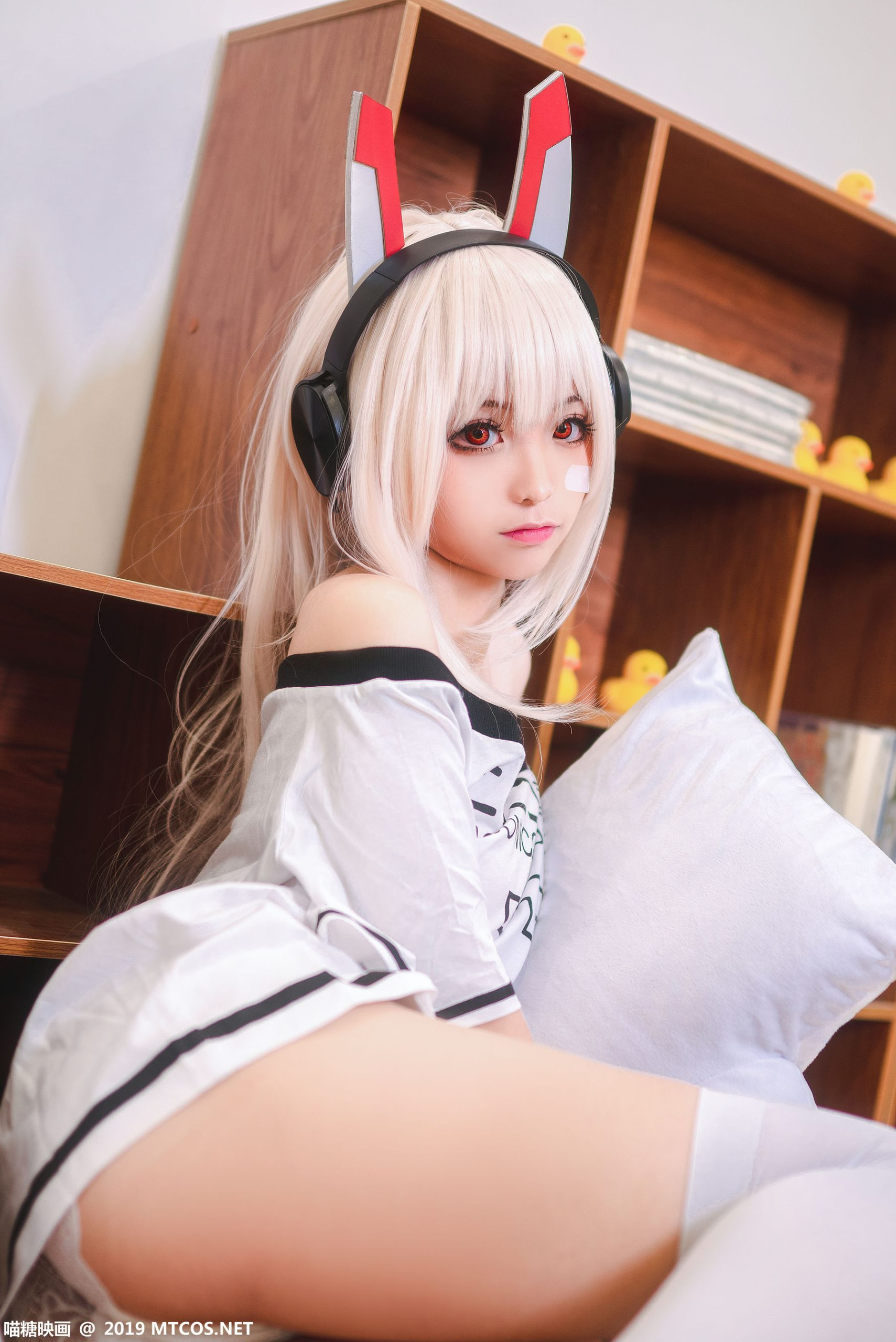 喵糖映画 VOL024 蠢沫沫 - 可乐与薯片是绝配-御萝圈-南仁的后花园~